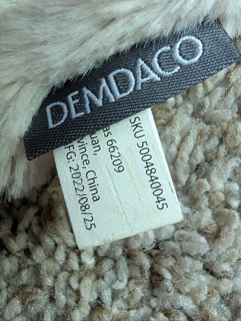 Demdaco soft beige